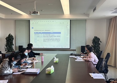 我校召开2023-2024学年度第二学期教材征订论证会