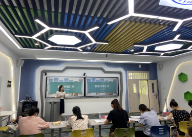 以赛促教 以教促学：安徽新华学院开展第十五届教案、讲稿比赛